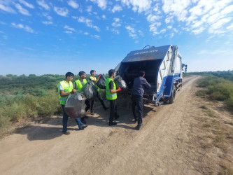 Sabirabadda Kür çayının sahilboyu zolağının tullantılardan təmizlənməsi istiqamətində fəaliyyətin təkminləşdirilməsi ilə bağlı təmizlik aksiyası keçirilmişdir