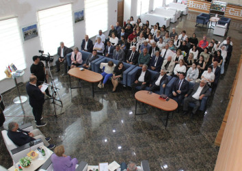 Sabirabad rayonunda şairə, esseist Şahnaz Şahinlə görüş keçirilib