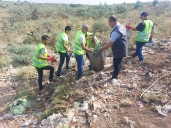 Sabirabadda Kür çayının sahilboyu zolağının tullantılardan təmizlənməsi istiqamətində fəaliyyətin təkminləşdirilməsi ilə bağlı təmizlik aksiyası keçirilmişdir