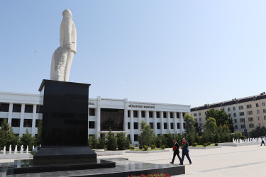 Dini Qurumlarla İş üzrə Dövlət Komitəsinin sədri Ramin Məmmədov Sabirabadda vətəndaşları qəbul edib