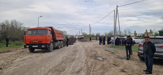 Sabirabad Rayon İcra Hakimiyyətinin təşəbbüsü ilə Cavad-Yolçubəyli-Narlıq-Qarabucaq kəndlərarası avtomobil yolu cari təmir olunmuşdur