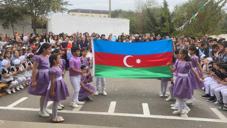 Sabirabad rayonunun bütün ümumtəhsil müəssisələrində “Bilik günü” münasibəti ilə tədbirlər keçirilmişdir