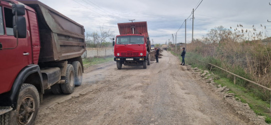 Sabirabad Rayon İcra Hakimiyyətinin təşəbbüsü ilə Cavad-Yolçubəyli-Narlıq-Qarabucaq kəndlərarası avtomobil yolu cari təmir olunmuşdur