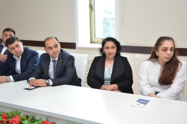 Sabirabadda “Uşaqların təhsildən yayınması və baxımsızlığı insan alverinə şərait yaradan səbəblərdən biri kimi” mövzusuna həsr olunan dəyirmi masa keçirilib