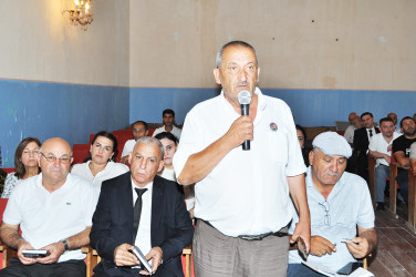 Sabirabad Rayon İcra Hakimiyyətinin başçısı Siraqəddin Cabbarovun növbəti səyyar görüş-qəbulu Güdəcühür kəndində keçirilmişdir