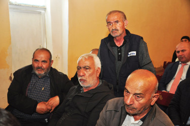 Sabirabad Rayon İcra Hakimiyyətinin başçısı Siraqəddin Cabbarovun növbəti səyyar görüş-qəbulu Əhmədabad kəndində keçirilmişdir