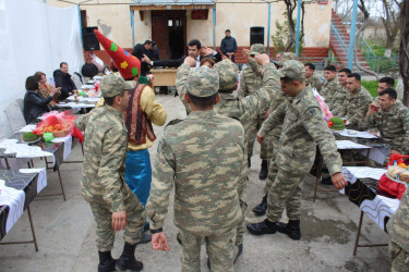 Sabirabad rayonunda yerləşən N saylı hərbi hissədə Novruz şənliyi təşkil olunub