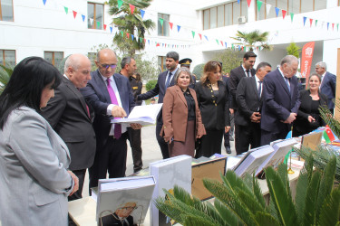 Sabirabad rayonunda Ümummilli Lider Heydər Əliyevin anadan olmasının 103-cü ildönümünə həsr olunmuş kitab sərgisi keçirilib