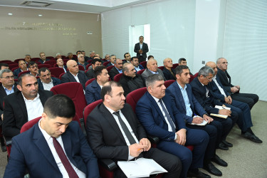 Sabirabad rayonunda “Azərişıq” ASC-nin nümayəndələri fermer və sahibkarlarla görüş keçirib