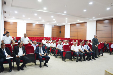 Sabirabad rayonunda kənd təsərrüfatının siyahıyaalınması və qanunsuz tikililər ilə bağlı müşavirə keçirilib