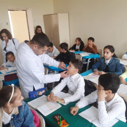 Sabirabadda əhalinin müxtəlif təbəqələri, o cümlədən işləyən əhali üçün maarifləndirilmə və məlumatlandırılma məqsədi ilə monitorinq aparılmışdır