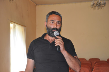 Sabirabad Rayon İcra Hakimiyyətinin başçısı Siraqəddin Cabbarovun növbəti səyyar görüş-qəbulu Qaralar kəndində keçirilmişdir