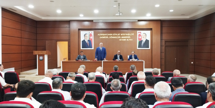 Sabirabad rayonunda “Azərbaycan Respublikasında kənd təsərrüfatı, balıqçılıq və akvakultura məhsullarının istehsalı və emalı sahələrinin inkişafına dair 2026–2030-cu illər üçün Dövlət Proqramı”nın icrasının vəziyyəti ilə bağlı müşavirə keçirilib