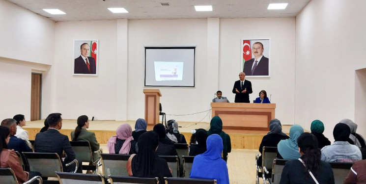 “Ailədə uşaqların hüquqları və valideynlərin öhdəlikləri” mövzsunda Sabirabadda maarifləndirici seminar keçirilib