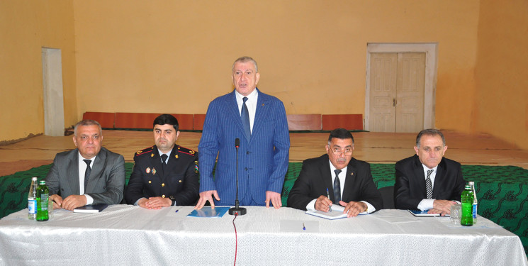Sabirabad Rayon İcra Hakimiyyətinin başçısı Siraqəddin Cabbarovun növbəti səyyar görüş-qəbulu Əhmədabad kəndində keçirilmişdir