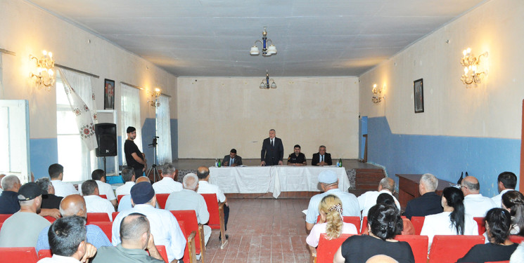 Sabirabad Rayon İcra Hakimiyyətinin başçısı Siraqəddin Cabbarovun növbəti səyyar görüş-qəbulu Güdəcühür kəndində keçirilmişdir