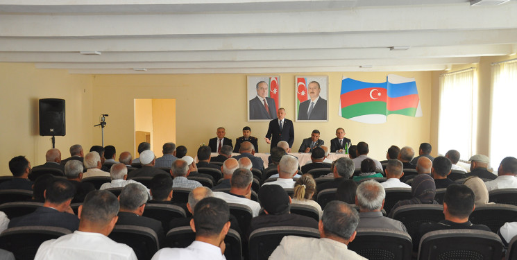 Sabirabad Rayon İcra Hakimiyyətinin başçısı Siraqəddin Cabbarovun növbəti səyyar görüş-qəbulu Kovlar kəndində keçirilmişdir