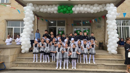 Sabirabad rayonunun bütün ümumtəhsil müəssisələrində “Bilik günü” münasibəti ilə tədbirlər keçirilmişdir