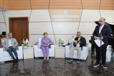 Sabirabad rayonunda şairə, esseist Şahnaz Şahinlə görüş keçirilib