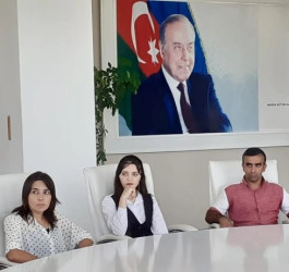 Sabirabad rayonunda "Ulu Öndərin uğurlu xarici siyasəti" mövzusunda dəyirmi masa keçirilib