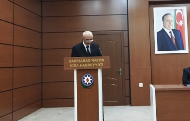Sabirabad rayonunda 2026-cı ilin yaz əkinlərinə hazırlıq vəziyyəti, pambıqçılıq sahəsində görülmüş işlərə həsr olunmuş müşavirə keçirilib