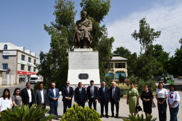 Sabirabadda Mirzə Ələkbər Sabirin anadan olmasının 163-cü ildönümünə həsr olunmuş “Gəl, gəl a yaz günləri” adlı ədəbi-bədii tədbir keçirilib