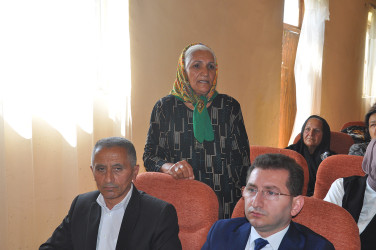 Sabirabad Rayon İcra Hakimiyyətinin başçısı Siraqəddin Cabbarovun növbəti səyyar görüş-qəbulu Qaralar kəndində keçirilmişdir